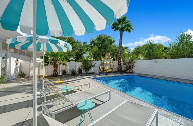 The Jungalow Is Palm Springs! W/Spa,Pool,BBQ&More!