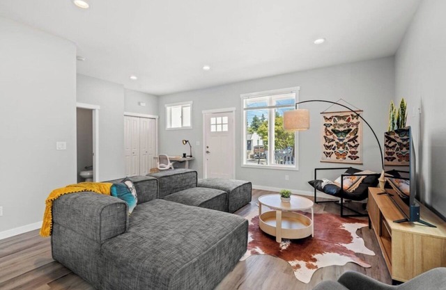 The Loft – Historic Charm Meets Modern Comfort in North Tacoma