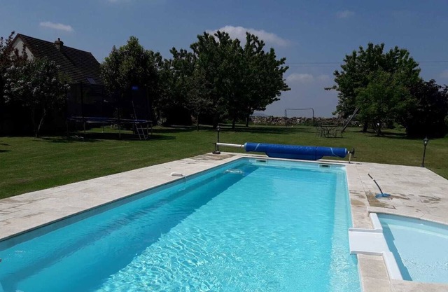 El Longère de Chéry: ¡campo y piscina!