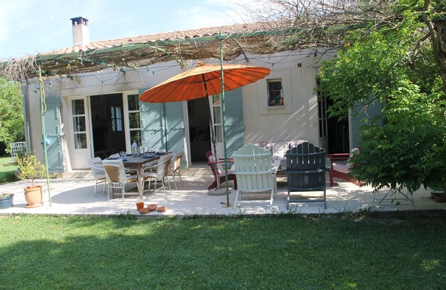 EL MAS DU PLANTIER CERCA DE LOS ALPILLES, AVIGNON, SAINT REMY DE PROVENCE