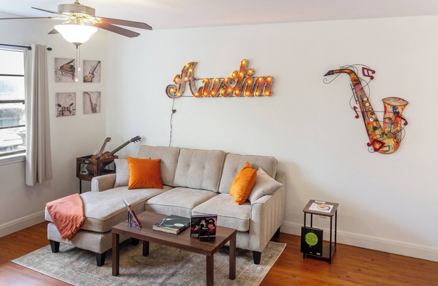 The Music House: A music-themed condo & unique experience in the heart of Austin