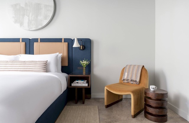 The Neighborhood Hotel - Little Italy One Bedroom - ADA