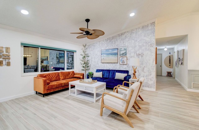 The Palms Beach House Retreat