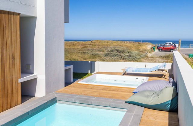 The Pool-House @ Ocean 9