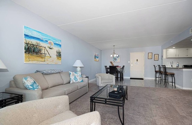 ⭐️The Quay 1301 Bay/ Ocean Views In/Outdoor Pools Tennis⭐️