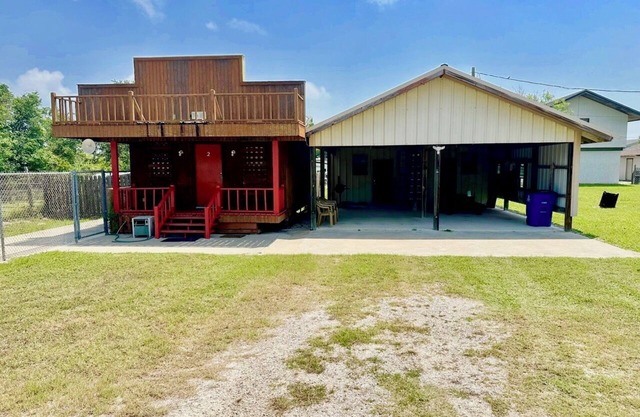 THE RED COTTAGE in POC Where Old West Meets New Fish