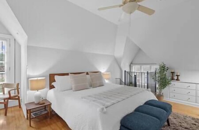 The Residence at Uplifting Mansion