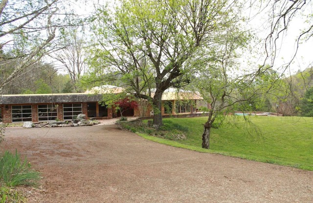 La casa redonda --- Ahumado Montaña Vacaciones en su propio retiro privado!