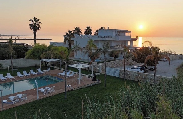 The San Carlo in Val di Noto - Girasole, sea ​​view, with swimming pool, parking