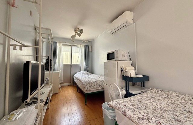 THE SECRET BASE: Near Tokyo, 13min Walk to Station, Shops at Doorstep