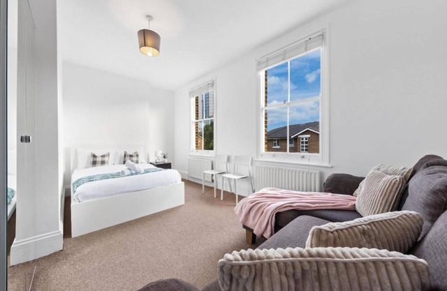 The Shard View of London on Terrace! 4 BedRoom Luxury Flat in Central London!