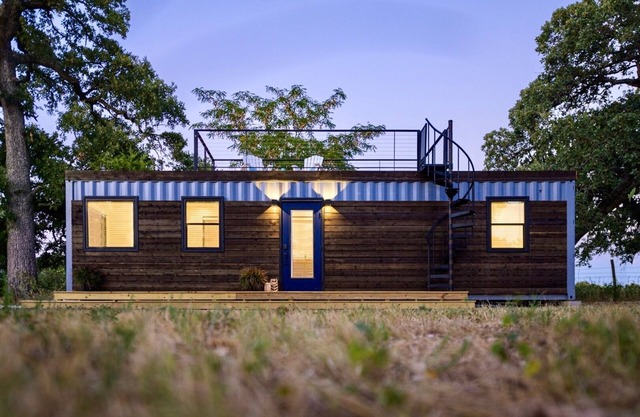 Contenedor Tiny Home 12 min a Magnolia Silos y Baylor