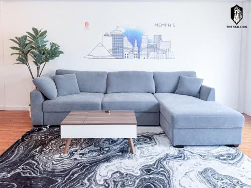 The Stallion #204 - Modern Spacious 1BD Loft - Close to Attractions