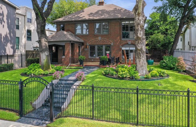 So Cozy meets Luxe in Uptown and Oak Lawn - the heartbeat of Dallas!