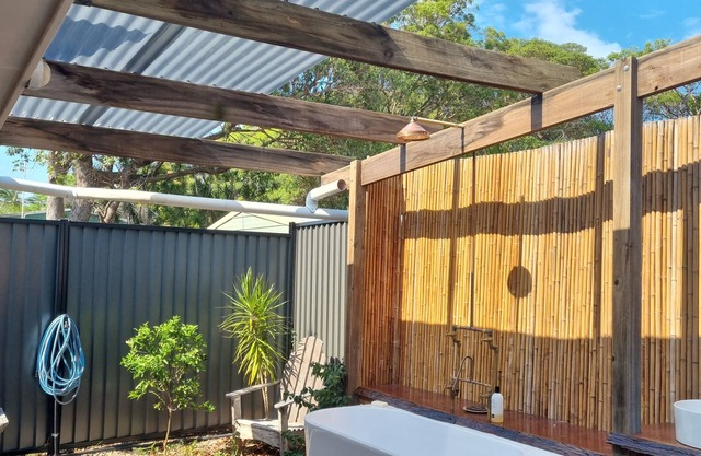 The Taverna Beach House, Kooringal, Moreton Island