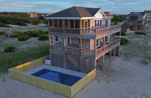 The Weathervane Semi-Oceanfront LUXURY! Estancias de 3 días disponibles hasta el 9 de junio.