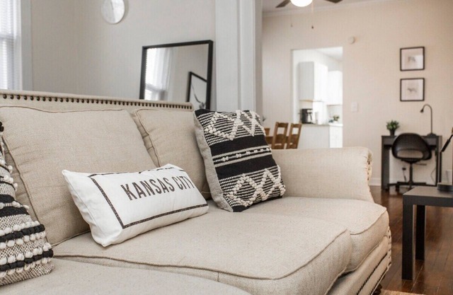 The Westport Suite*Walk to 39th ST*Mins to Plaza