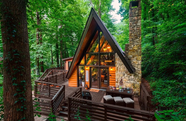 ★ The Yay Chalet | A-Frame ♥ of Gatlinburg