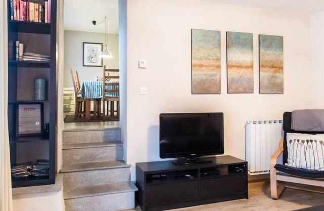 This apartment is a 3 bedroom(s), 1 bathrooms, located in Tolmin, Goriška.