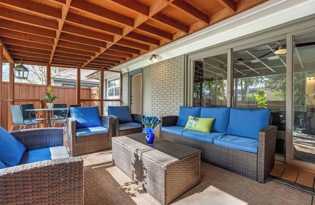 Brand New! Oak Lawn Glam House POOL Backyard Oasis