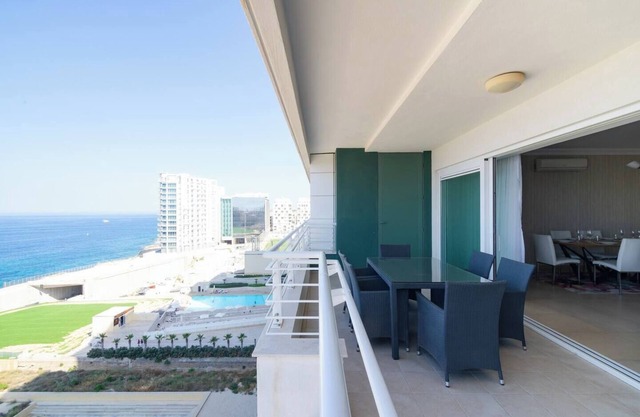 Three bedroom seafront luxury apartment in the exclusive complex of Fort Cambridge, Sliema