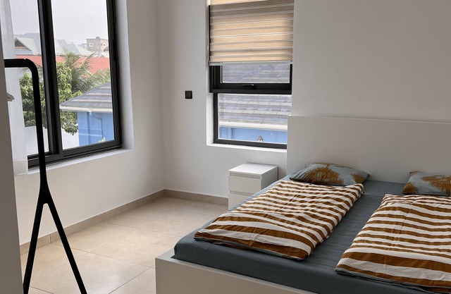 This townhouse is at a prime area in Accra and easy accessible. w