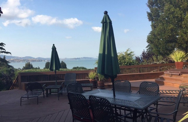 Tiburon, CA 4BR casa en pvt. carril con vistas de SF Bay