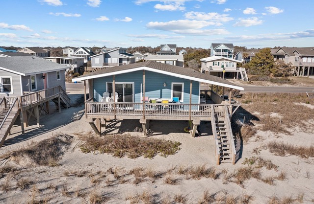 Timeless Oceanfront Cottage Near Pier with Grill & Fishing Station