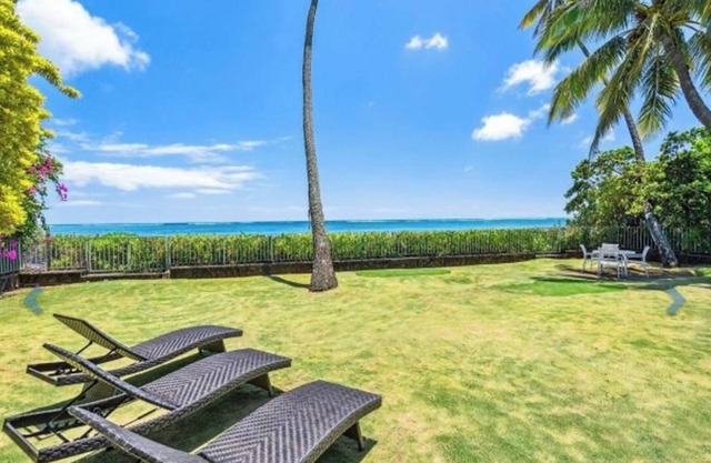 Timeless Ossipoff, Beachfront Oasis