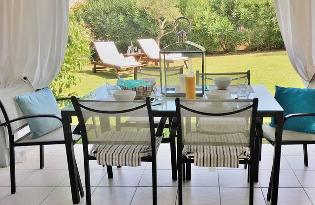 Para descubrir Villa Cannes 8 personas. Cerca de playas y centro. Wifi. 2 piscinas