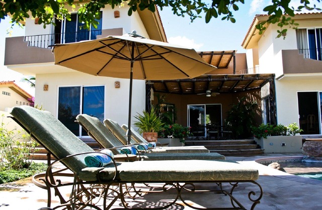 Alquiler Top 10 - ¡Increíble relación calidad-precio! - 6 dormitorios / 6 baños, piscina / spa, paseo a la playa
