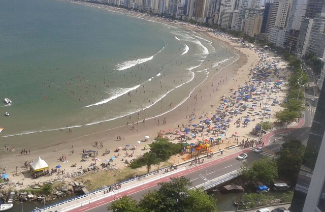¡Ajuste superior, con la mejor vista de Balneário Camboriú, con garaje!
