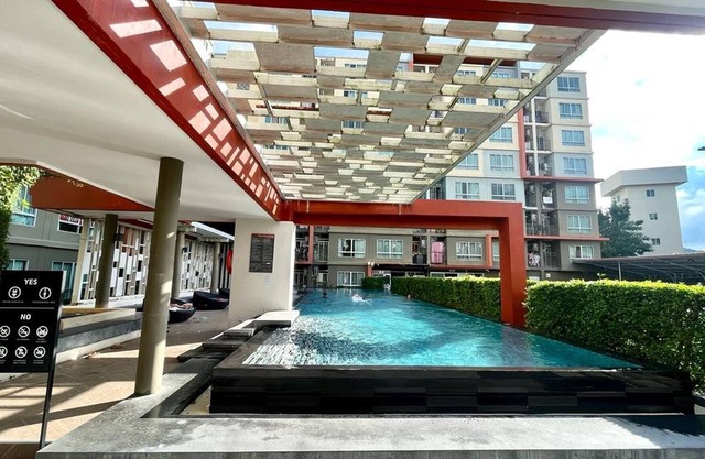 Apartamento de un dormitorio en el último piso entre Patong hkt City