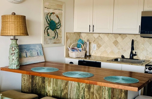 Top Flr 3rd, Ocean View, Beach Bar/Rest, Nxt to Elevator, Pickleball & Tennis