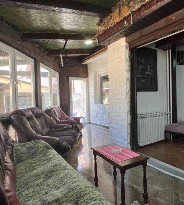 Top House