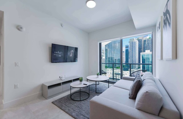 Top Location: Stunning Condo in Brickell