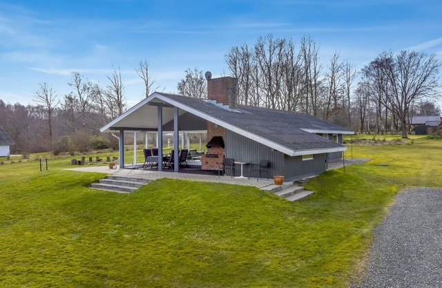 "Tosti" - 180m to the fjord by Interhome