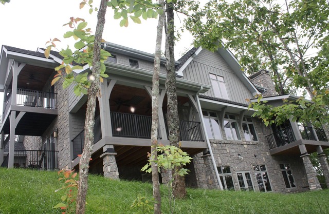 ¡CASA DE MONTAÑA! Pvt Pavilion, Hot Tub, Arcade Games, Theatre Room, Bunk Room!