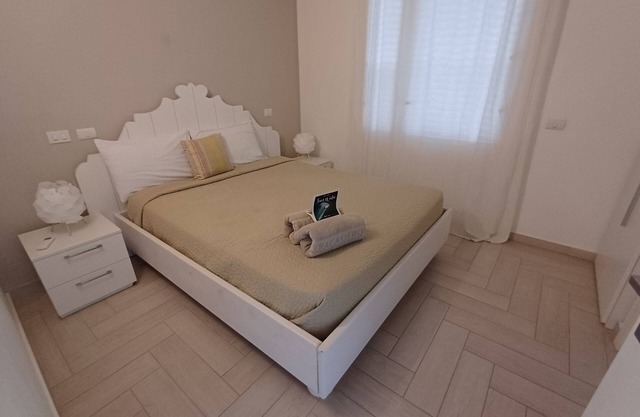 Tracadero Marina 73 PH, 3 Hab. Sea View