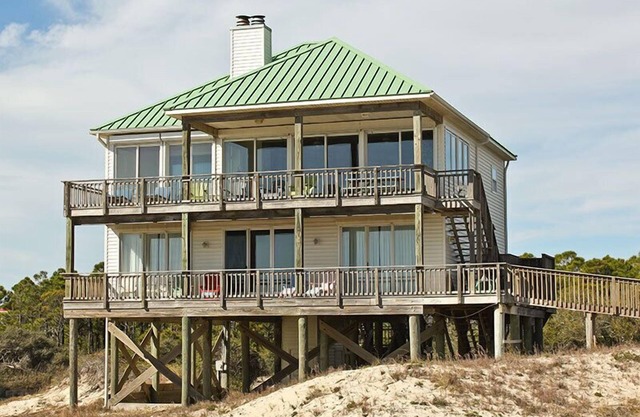 TRADEWINDS HA SIDO MUY LARGUADO como un hogar singularmente designado donde se hacen recuerdos preciados.