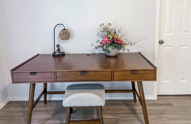 Tranquil Travel Nurse Base, 3BR 4BA, Pet Friendly, No- Chores