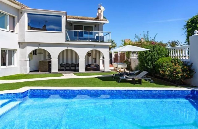 Tranquilium House Torremolinos, a peaceful villa close to everything