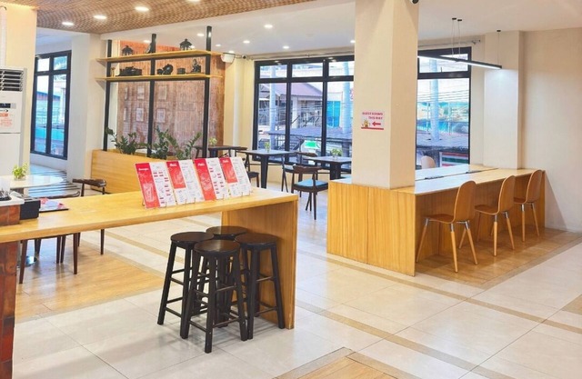 Travelbee Airport Inn