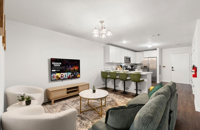 Traveler Haven XL - NYC & NWK w/free parking