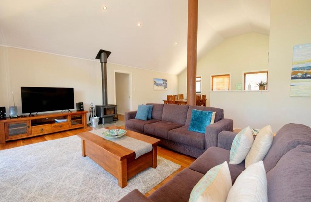 Treehouse-elevated nature setting, kids TV room