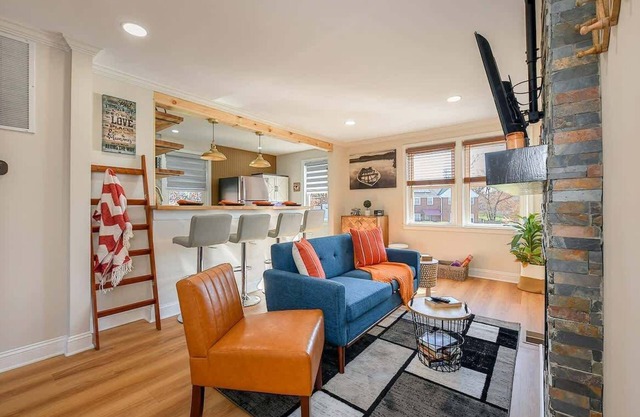 Treehouse Suite | King BR | Spa bath | Calm Energy