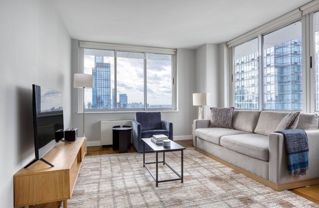 Trendy Midtown West 2BR w/ Gym & W/D, nr Museum & Park, by Blueground