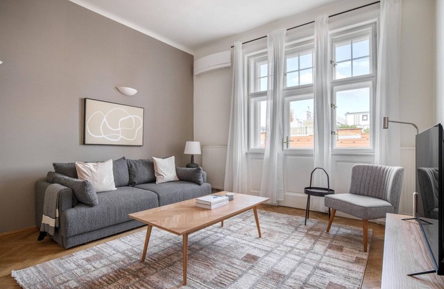 Trendy Wieden 2BR w/ Balcony & Elevator, nr Shopping, by Blueground