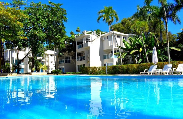 Tropical Casa Laguna