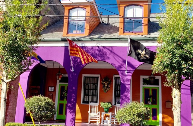 Vibrante oasis tropical en French Quarter y Frenchman Street